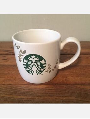 Starbucks Siren Mermaid Holiday Christmas Mug 2013 NIB Brand New Retired